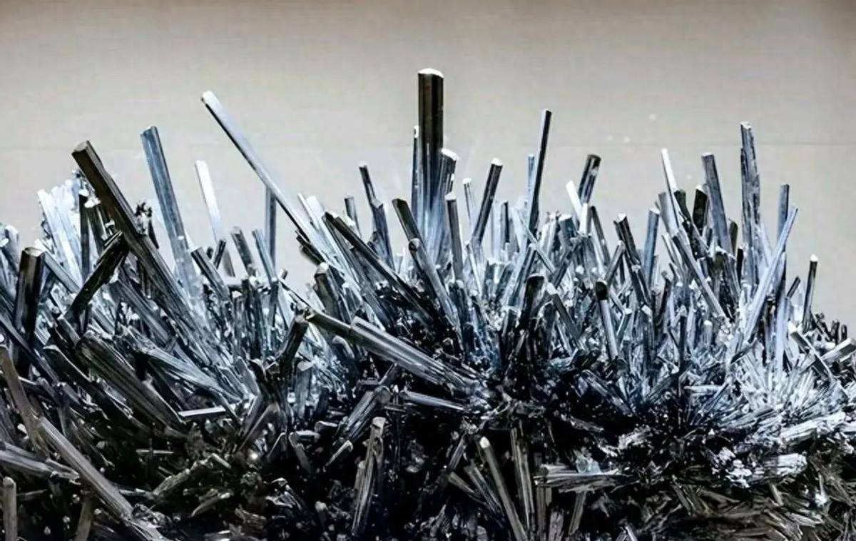 中国又一超级王牌比稀土稀缺100倍！或将领导新一轮半导体革命